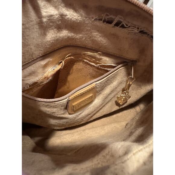Vintage Gucci Micro GG Supreme Shoulder Bag In Tan - Picture 16 of 16